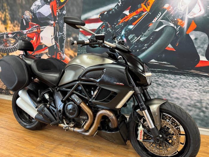 2013 DUCATI DIAVEL STRADA GREY