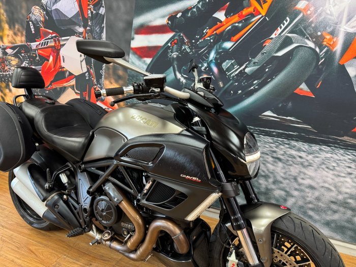 2013 DUCATI DIAVEL STRADA GREY