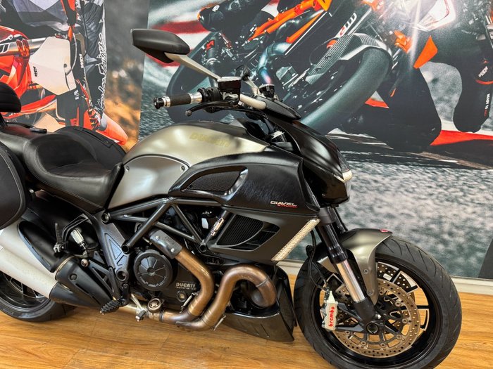 2013 DUCATI DIAVEL STRADA GREY