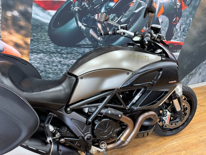2013 DUCATI DIAVEL STRADA GREY