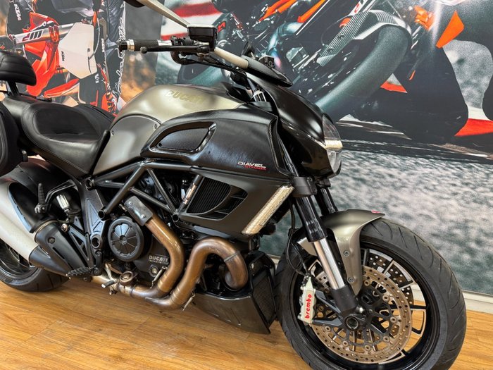 2013 DUCATI DIAVEL STRADA GREY