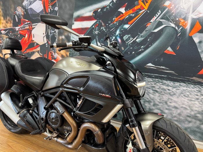 2013 DUCATI DIAVEL STRADA GREY