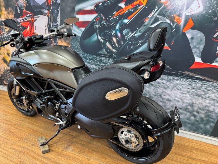 2013 DUCATI DIAVEL STRADA GREY