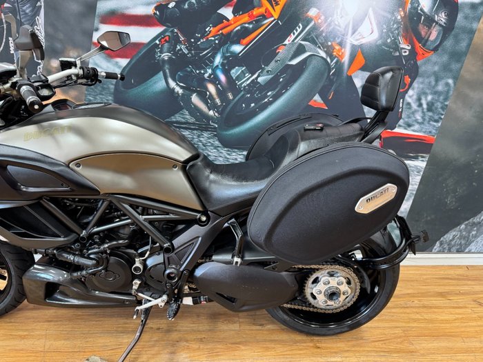 2013 DUCATI DIAVEL STRADA GREY