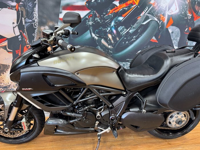 2013 DUCATI DIAVEL STRADA GREY