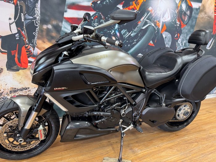 2013 DUCATI DIAVEL STRADA GREY