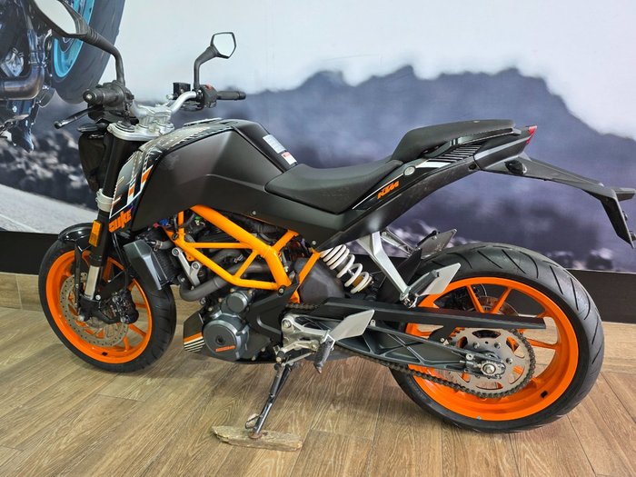 2015 Ktm 390 DUKE Black