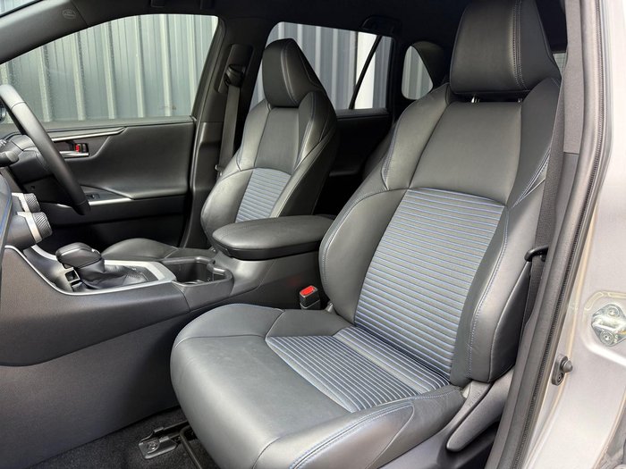 2023 Toyota RAV4 XSE AXAH52R Silver Sky