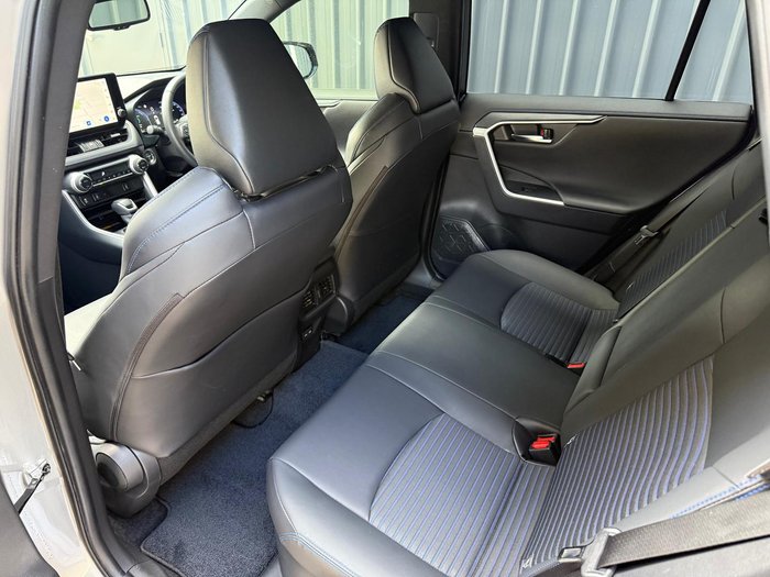 2023 Toyota RAV4 XSE AXAH52R Silver Sky