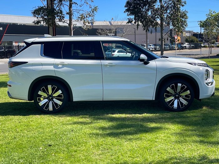 2025 Mitsubishi Outlander Exceed ZM MY25 AWD White