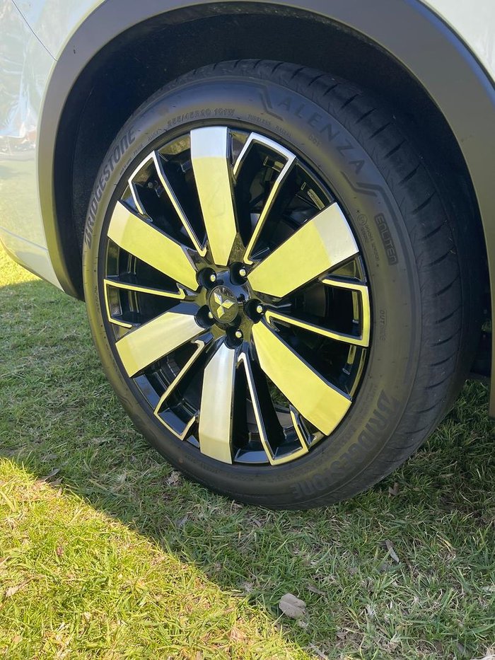 2025 Mitsubishi Outlander Exceed ZM MY25 AWD White