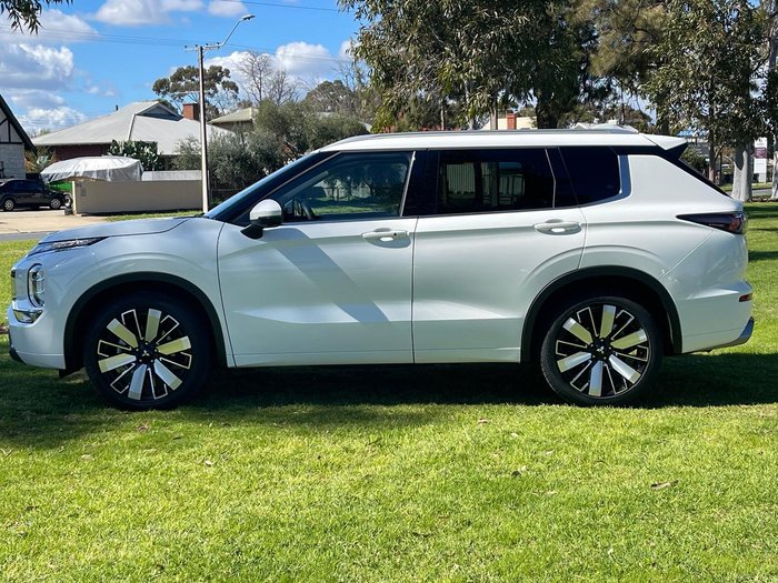 2025 Mitsubishi Outlander Exceed ZM MY25 AWD White