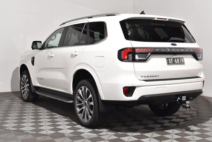 2025 Ford Everest Platinum