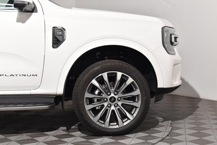 2025 Ford Everest Platinum