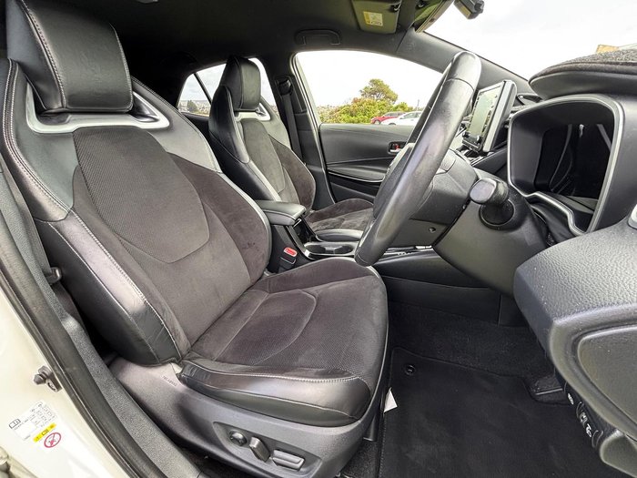 2020 Toyota Corolla ZR Hybrid