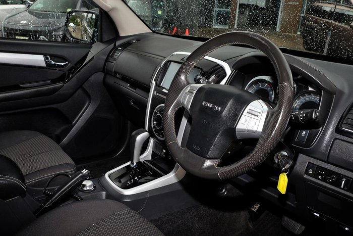 2017 Isuzu MU-X LS-U