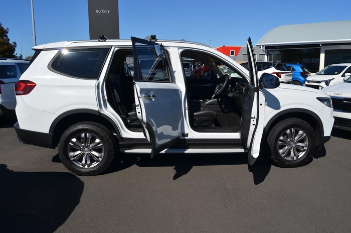 2021 LDV D90 Executive