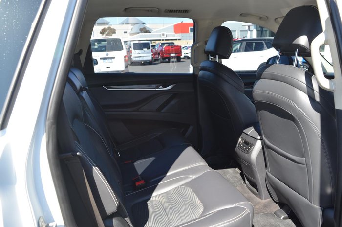 2021 LDV D90 Executive