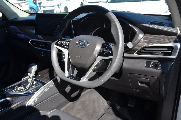 2021 LDV D90 Executive