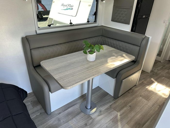 2025 Essential Caravans Ranger F1-5 20'6 2 Bunk