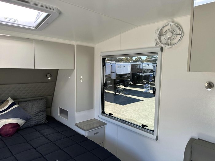 2025 Essential Caravans Ranger F1-5 20'6 2 Bunk