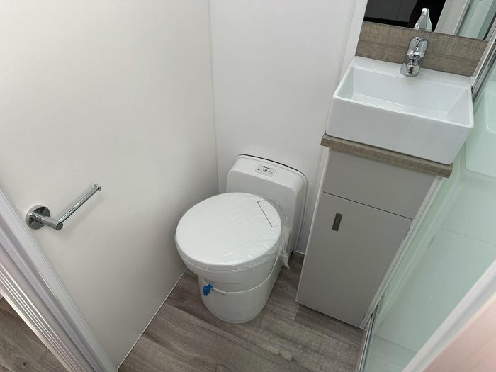 2025 Essential Caravans Ranger F1-5 20'6 2 Bunk