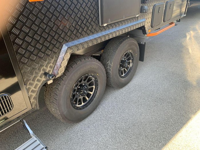 2025 Leader Caravans 2110_C_K1e15b_T Xpedition 21'6 3 Bunk