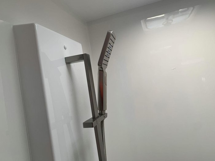 2025 Leader Caravans 2110_C_K1e15b_T Xpedition 21'6 3 Bunk