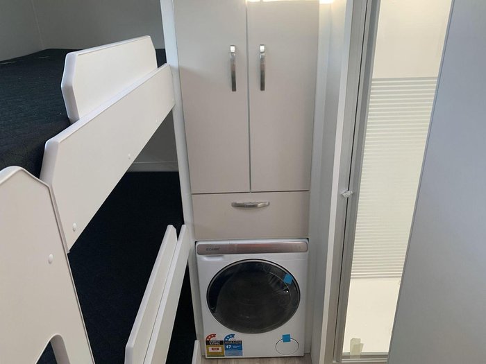 2025 Leader Caravans 2110_C_K1e15b_T Xpedition 21'6 3 Bunk