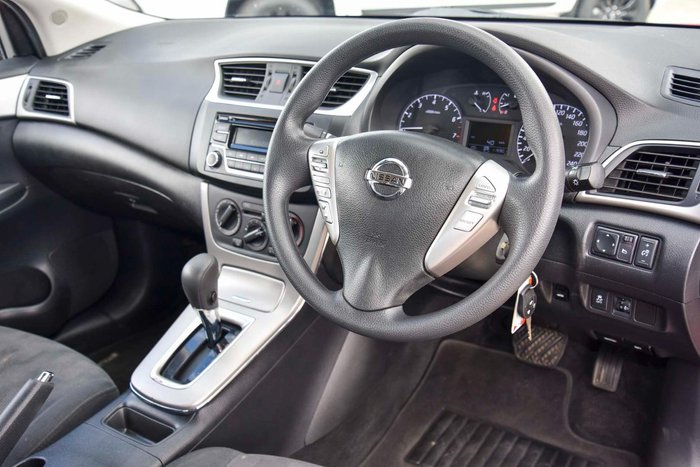 2015 Nissan Pulsar ST B17 Series 2 Cayenne Red