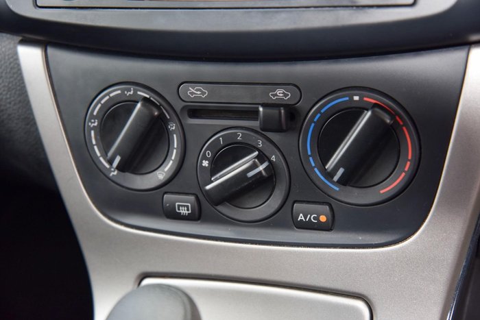 2015 Nissan Pulsar ST B17 Series 2 Cayenne Red