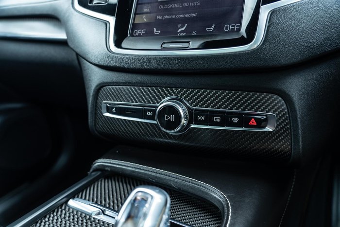 2017 Volvo XC90 T8 R-Design