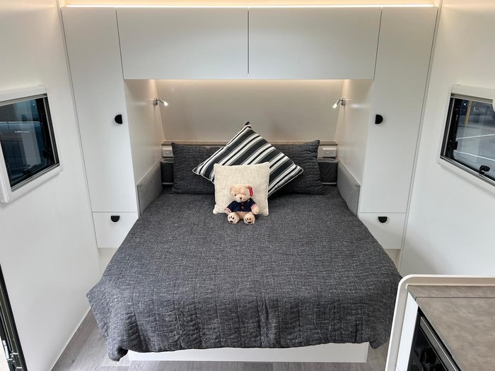 2025 Traveller Cruise 17'
