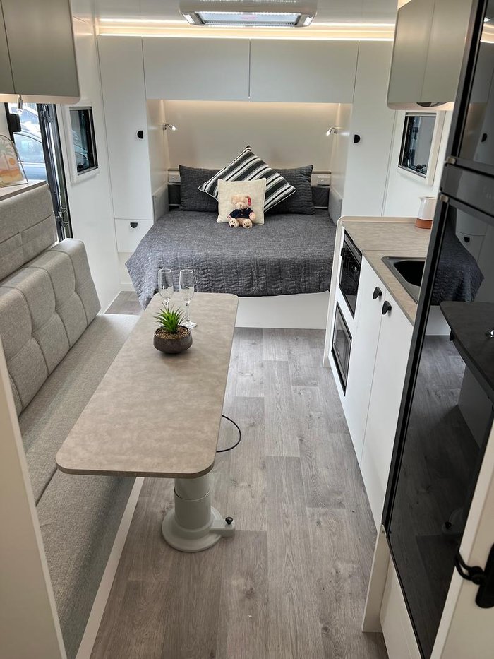 2025 Traveller Cruise 17'
