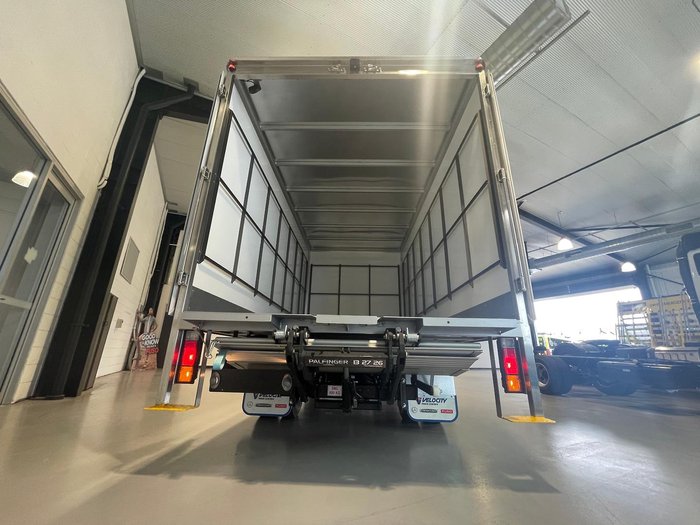 2025 Fuso 515 Canter 515 White