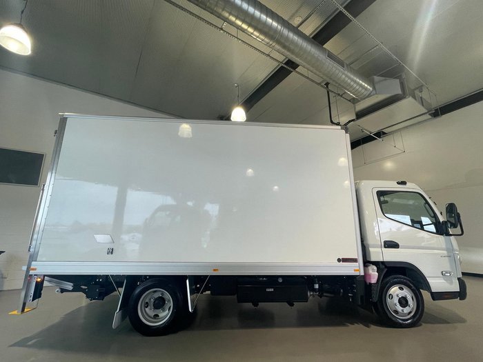 2025 Fuso 515 Canter 515 White