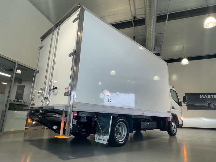 2025 Fuso 515 Canter 515 White