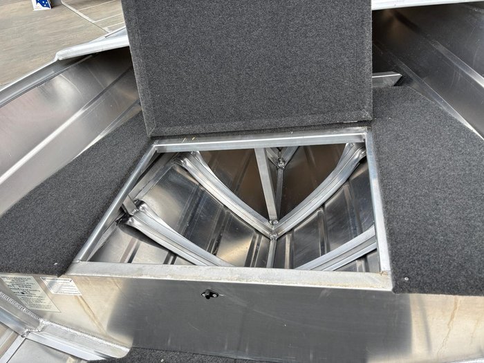 2025 QUINTREX 400 Dart