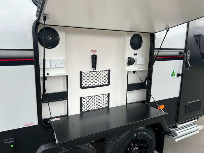 2025 Traveller Track 20'