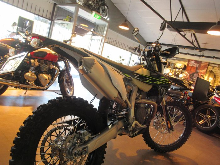 2025 Triumph TF 450-E Off Road Black