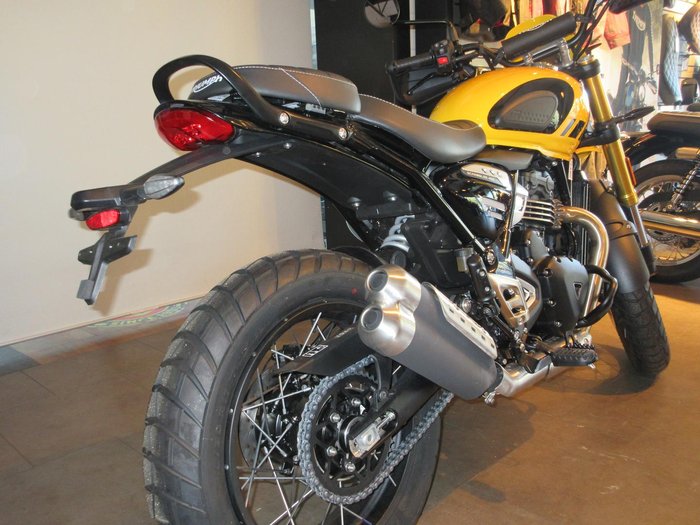 2025 Triumph Scrambler 400 XC Scrambler Yellow