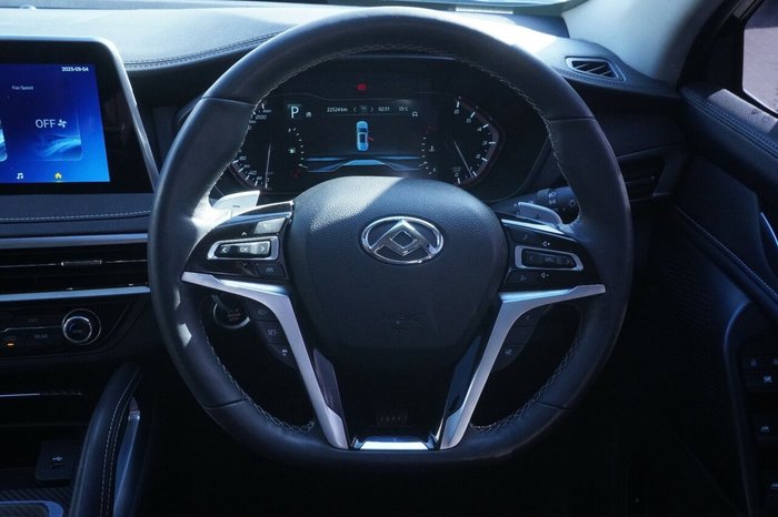 2023 LDV D90 Executive