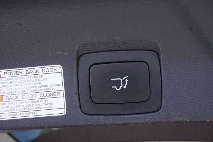 2023 LDV D90 Executive
