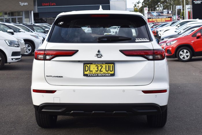 2024 Mitsubishi Outlander ES ZM MY24 White