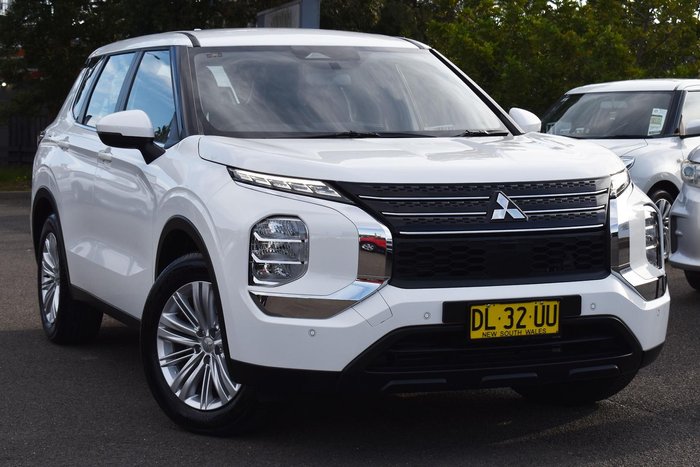 2024 Mitsubishi Outlander ES ZM MY24 White