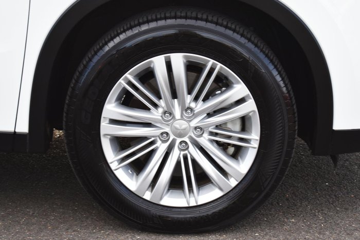 2024 Mitsubishi Outlander ES ZM MY24 White
