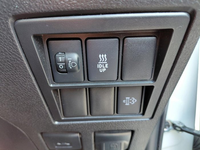 2020 Toyota Hilux SR