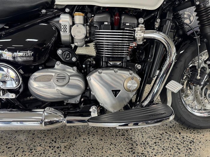 2022 Triumph Bonneville Speedmaster Speedmaster Black