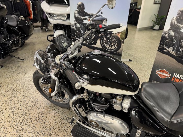 2022 Triumph Bonneville Speedmaster Speedmaster Black