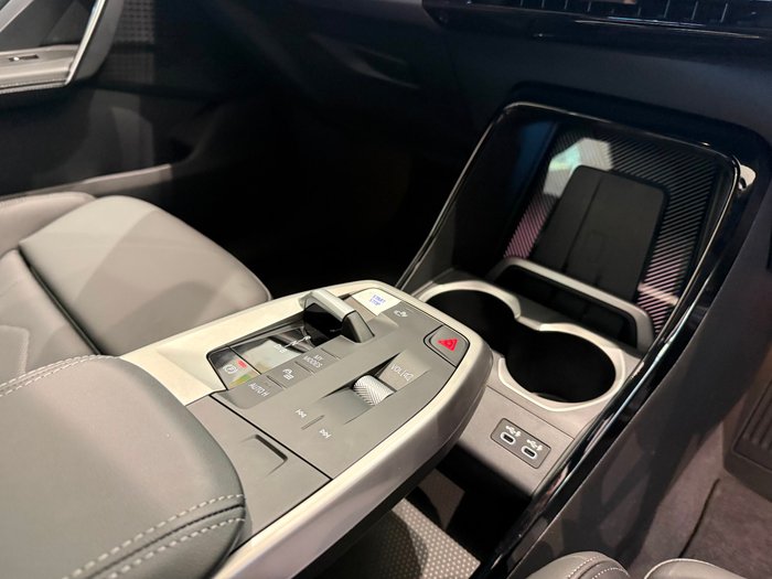 2023 BMW iX1 eDrive20 xLine